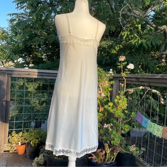 Vintage Lace Slip Satiny White Japanese Lace - Picture 2 of 8